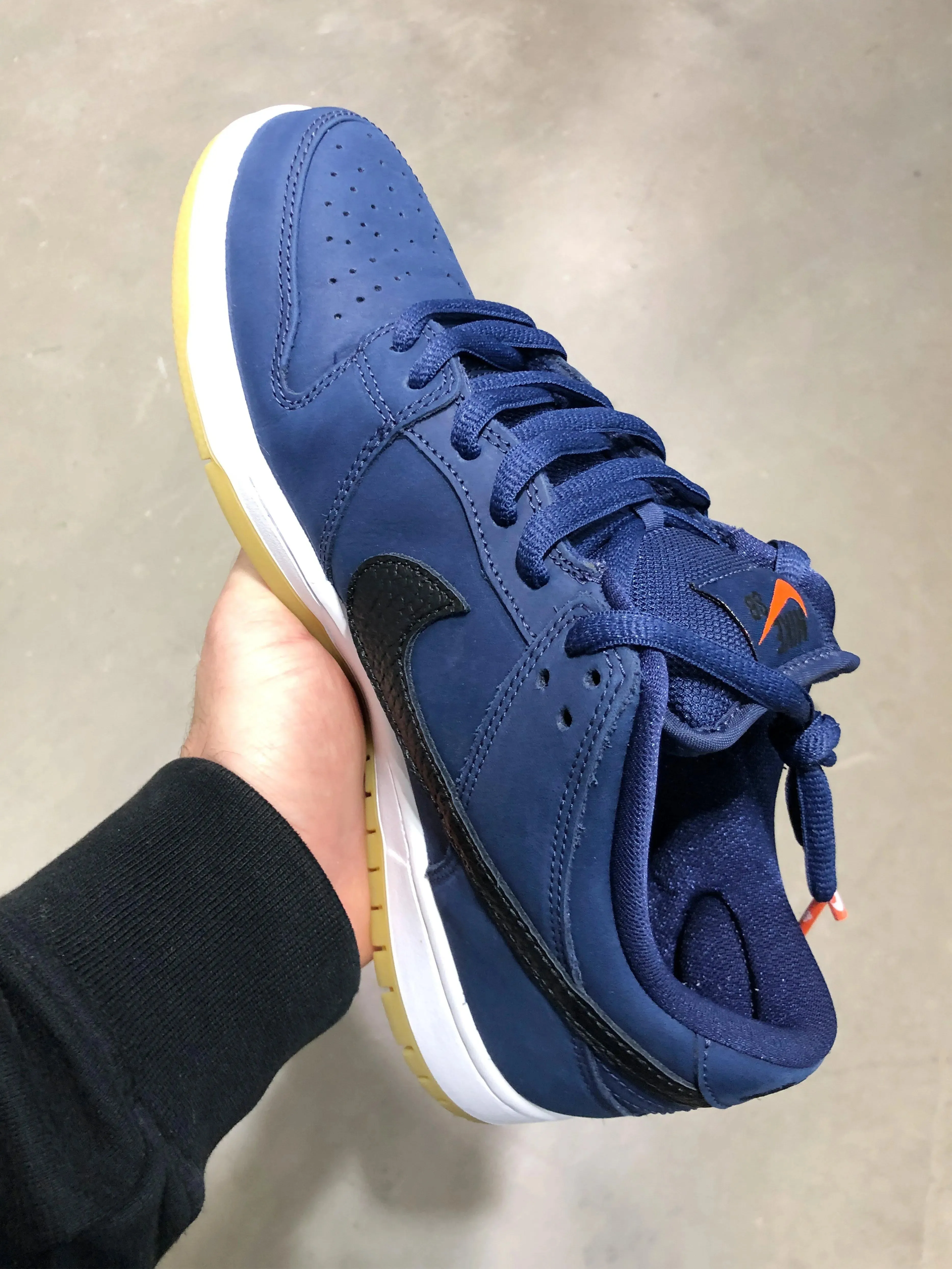 Nike SB Dunk Low Navy Black Gum [USED]